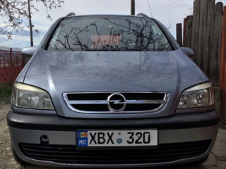 Opel Zafira foto 8