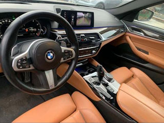 BMW 5 Series foto 6