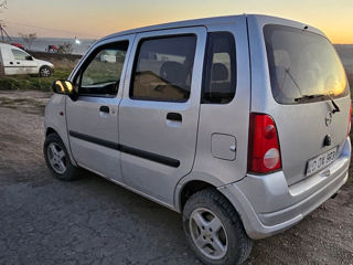 Opel Agila