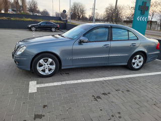 Mercedes E-Class foto 3