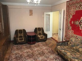 Apartament cu 2 camere în centrul or. Orhei, etajul 2 foto 3