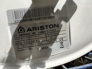 Ariston 50л foto 3