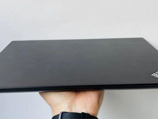 Lenovo ThinkPad T490s (Core i7-8665u/16Gb DDR4/256Gb NVMe SSD/14" FHD IPS TouchScreen)