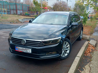 Volkswagen Passat foto 3