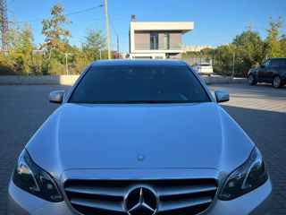 Mercedes E-Class foto 2