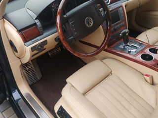 Volkswagen Phaeton foto 5