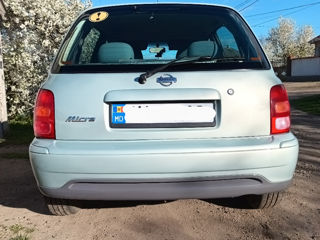 Nissan Micra foto 2