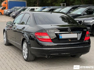 Mercedes C-Class foto 5