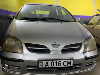 Nissan Almera Tino