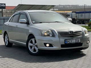 Toyota Avensis foto 7