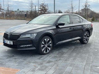 Skoda Superb foto 2