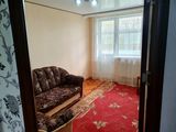 Apartamentul se afla in Orasul Edinet centru ( Simasco ) deasupra la Milenium, salonul Dimineata... foto 4