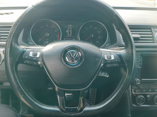 Volkswagen Passat foto 9