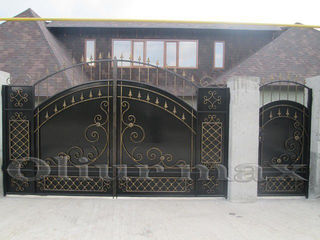 Porți, garduri,  copertine, balustrade,gratii, uși metalice ,alte confecții din fier forjat. foto 1