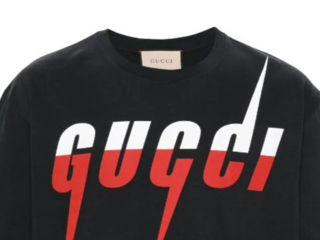 Gucci оригенал 100%.футболка с длинными рукавами и логотипом foto 2