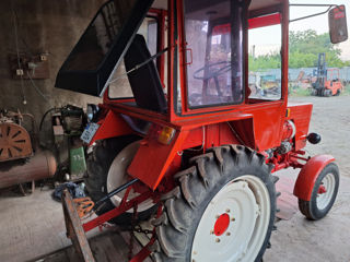 Se vinde tractor T 25 intorno stare forte buna foto 6