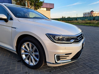 Volkswagen Passat foto 8