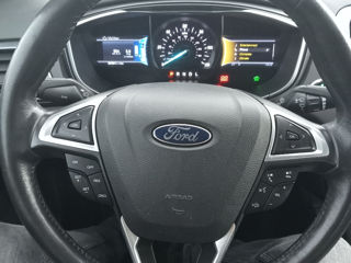 Ford Fusion foto 5