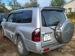 Mitsubishi Pajero foto 3