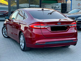 Ford Fusion foto 4