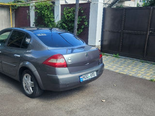 Renault Megane foto 2