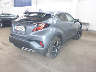 Toyota C-HR foto 4