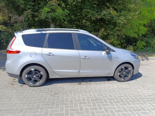 Renault Grand Scenic foto 3