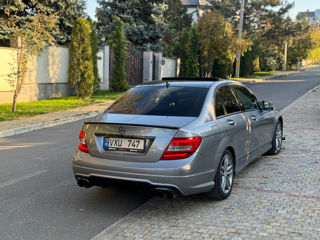 Mercedes C-Class foto 5