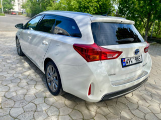 Toyota Auris foto 4