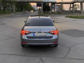 Skoda Superb foto 6