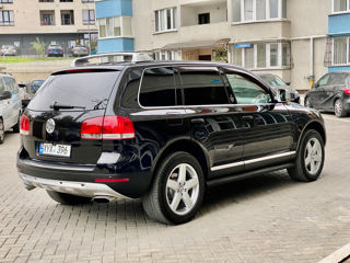 Volkswagen Touareg foto 5