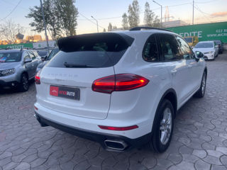 Porsche Cayenne foto 4