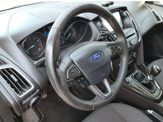 Ford Focus foto 8