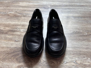 Prada Brushed Leather Loafers foto 6