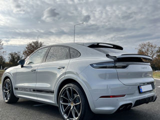 Porsche Cayenne Coupe foto 1