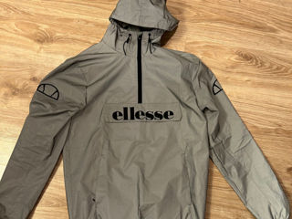 Продам анорак ellesse