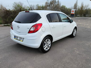 Opel Corsa foto 2