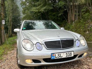 Mercedes E-Class foto 6