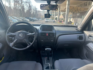 Nissan Almera foto 8