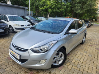 Hyundai Elantra foto 10