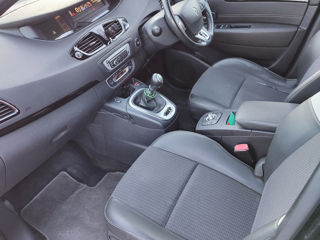 Renault Grand Scenic foto 9