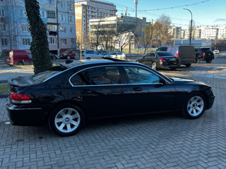 BMW 7 Series foto 2