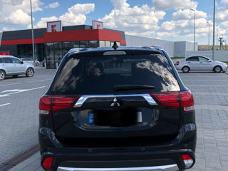 Mitsubishi Outlander foto 4