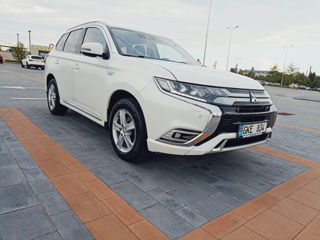 Mitsubishi Outlander foto 5