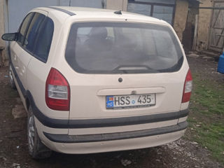 Opel Zafira foto 4