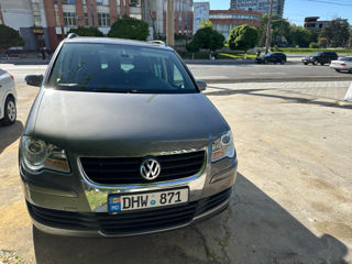 Volkswagen Touran foto 6