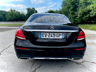 Mercedes E-Class foto 3