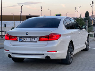 BMW 5 Series foto 4