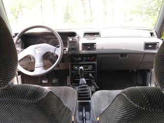 Nissan Sunny foto 3