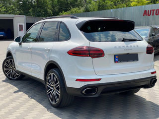 Porsche Cayenne foto 3